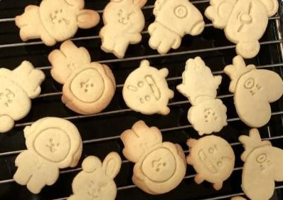 K-pop Character Cookie Cutter all BT21