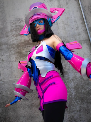 Cosplay Galacta from Marvel