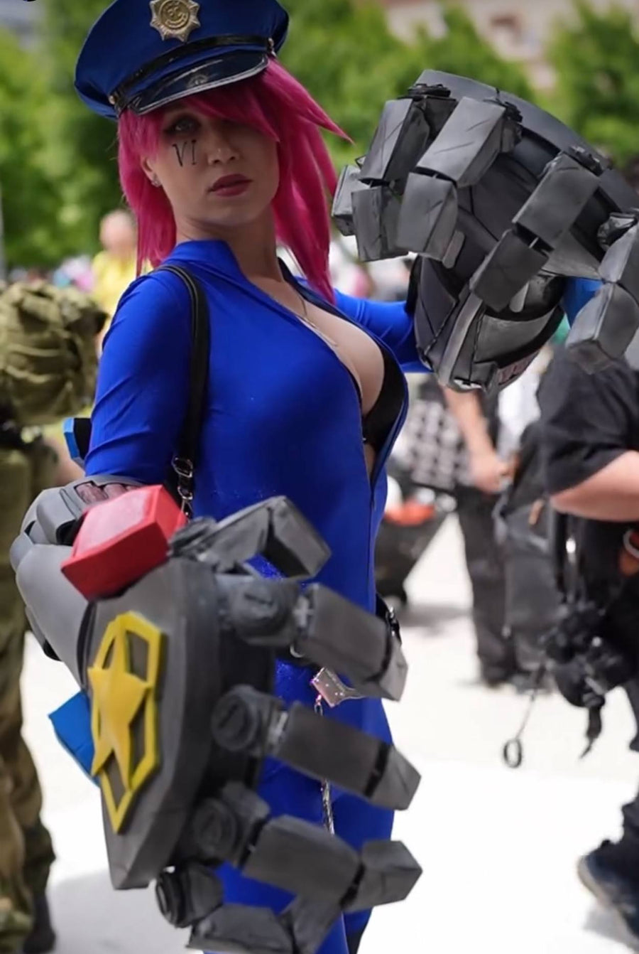 Officer Vi
